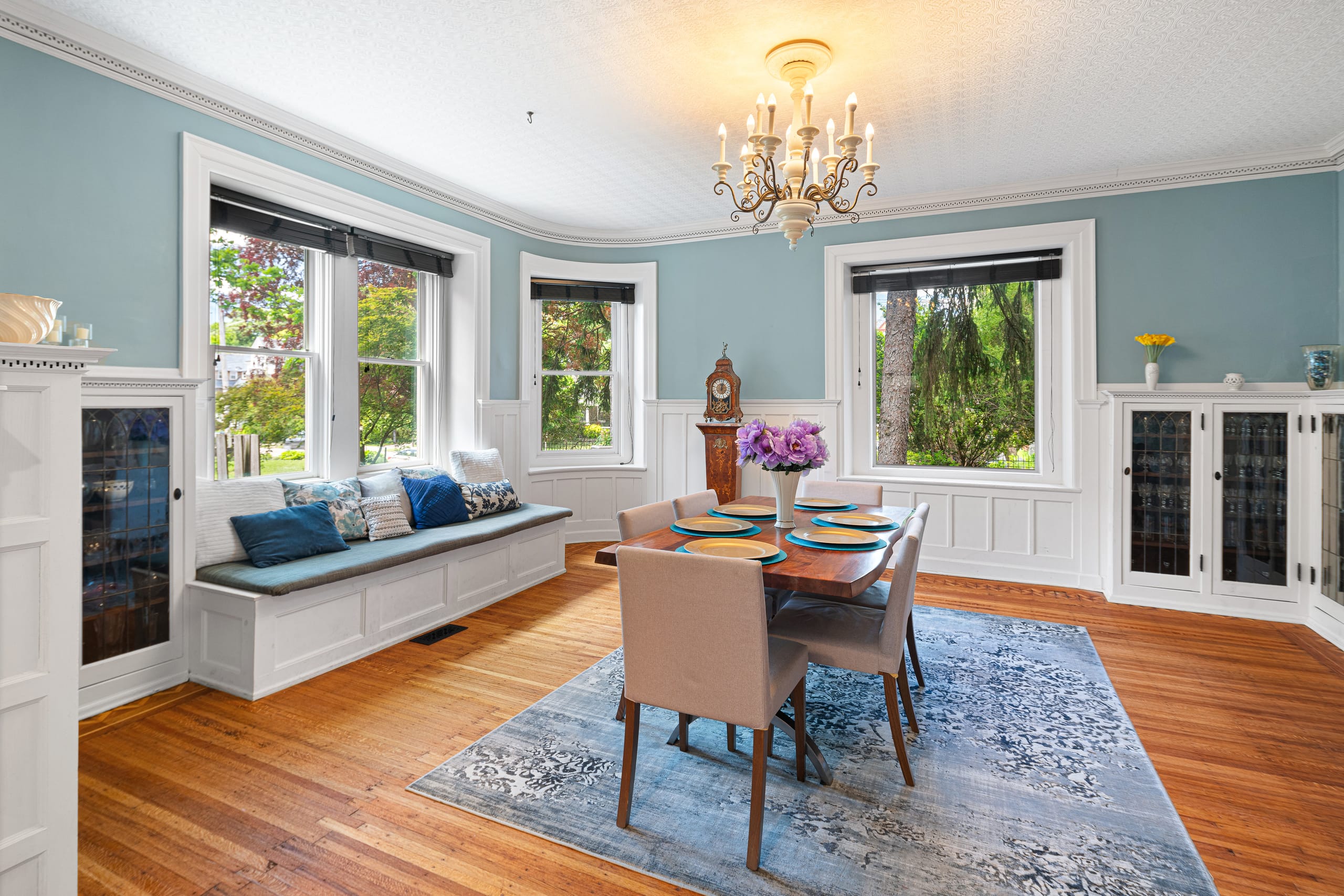 Formal dining with built-ins & window seat